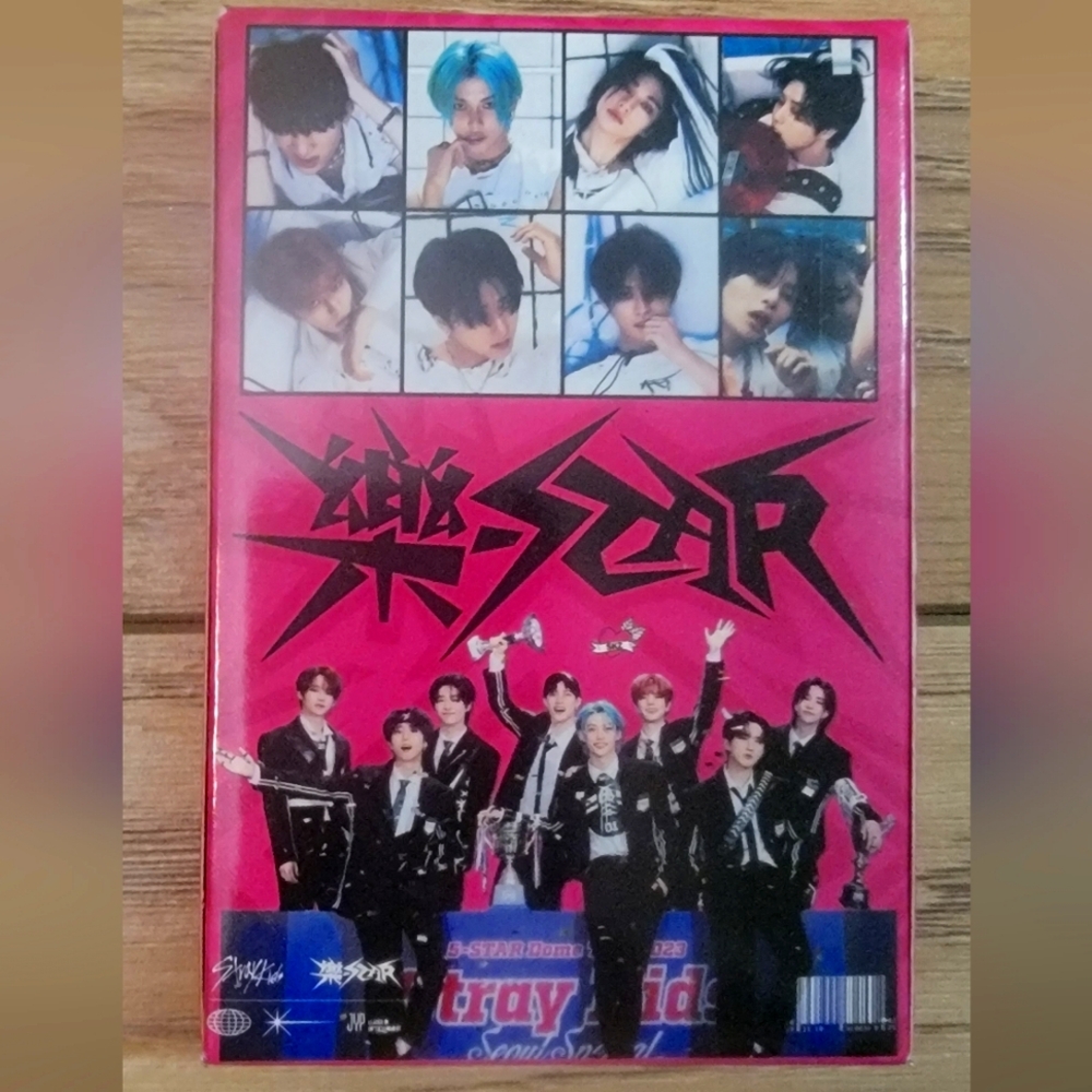 StrayKids photocards